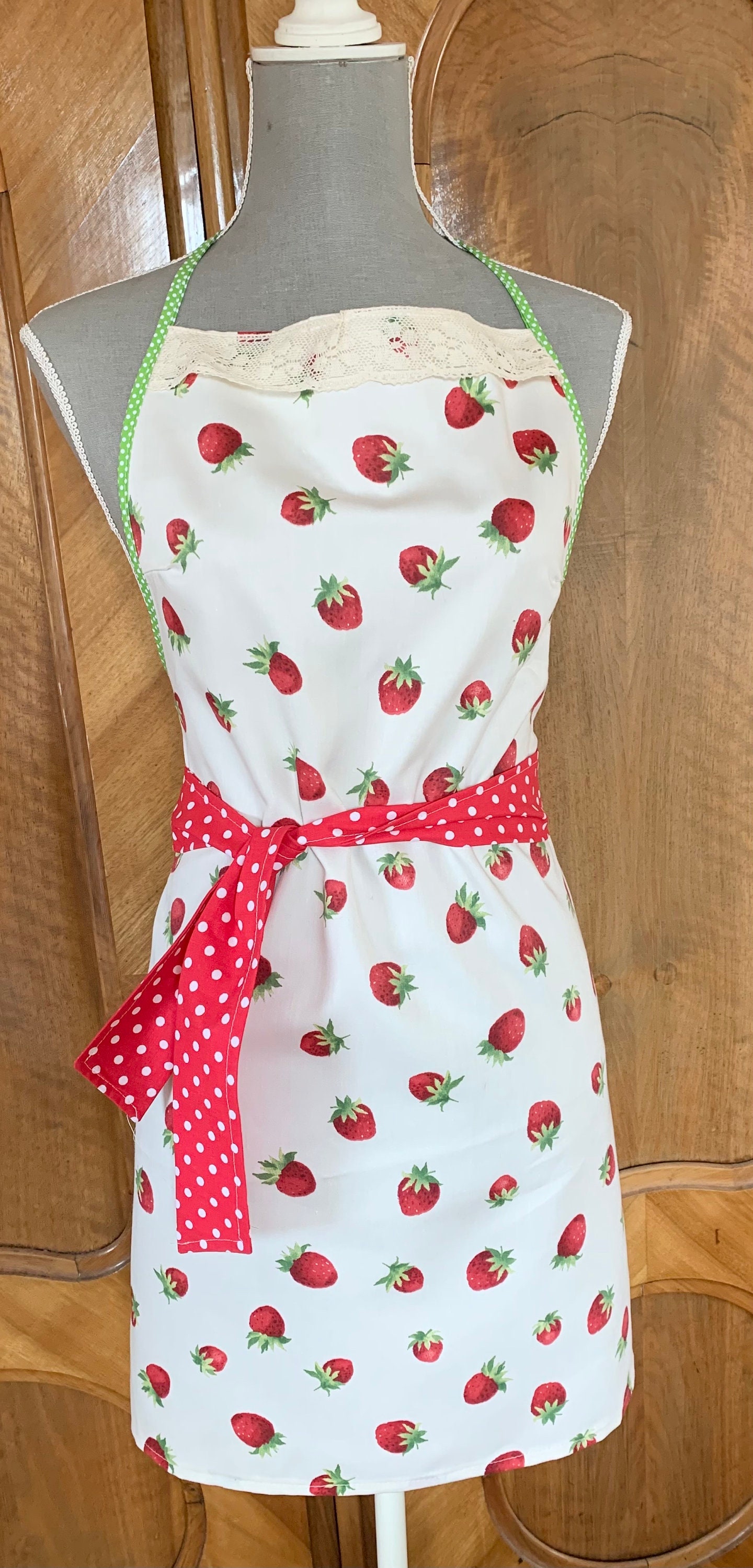 Schürze Erdbeeren Strawberry Garten Frühling Schürze Erdbeeren Strawberry Garten Frühling von lucieandcate
