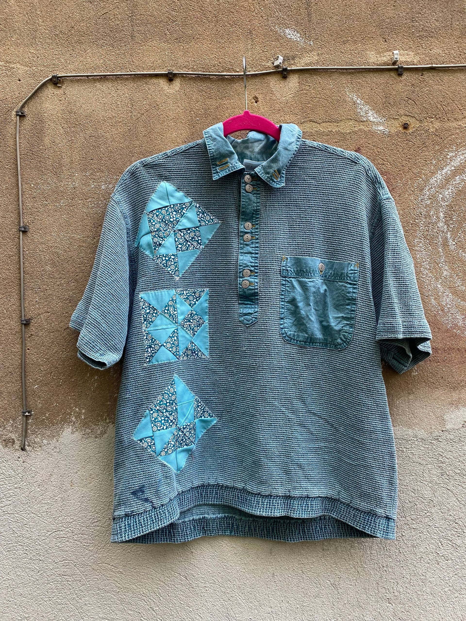 Greenish Village Retro Polo Greenish Village Retro Polo von luckylucovintage