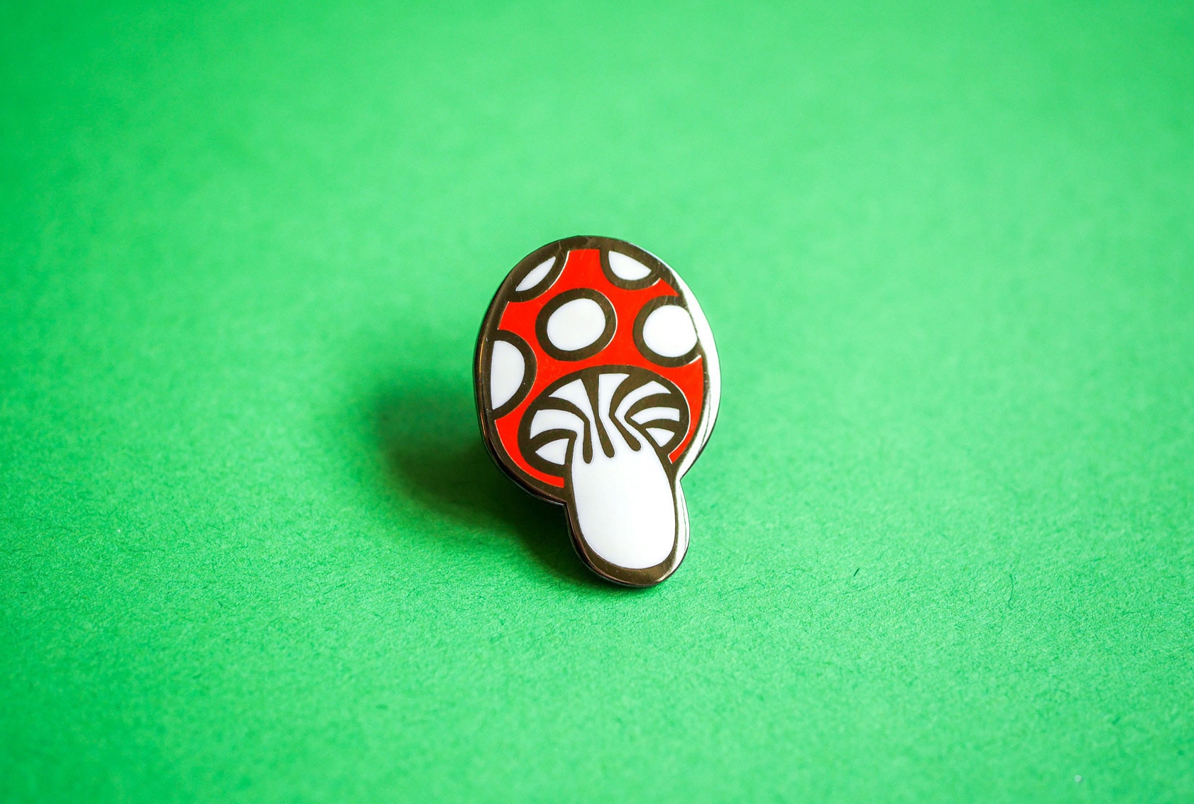 Pilz Emaille Pin Pilz Emaille Pin von luckyrocketstore