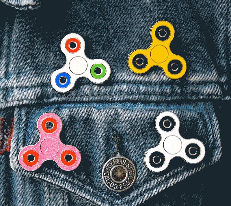 Spinner Emaille Pin Dreht Wirklich Spinner Emaille Pin Dreht Wirklich von luckyrocketstore