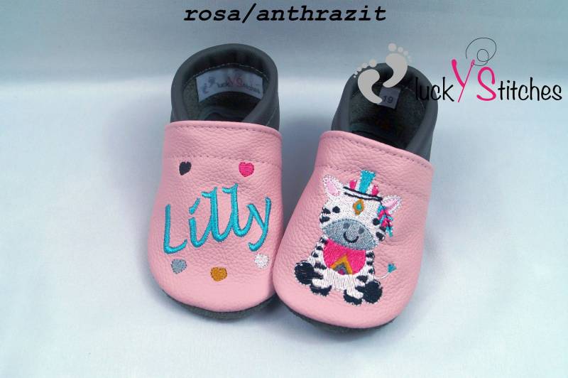 Krabbelschuhe, Lederpuschen, Boho-Zebra, Name, Personalisierbar von luckystitchesShop
