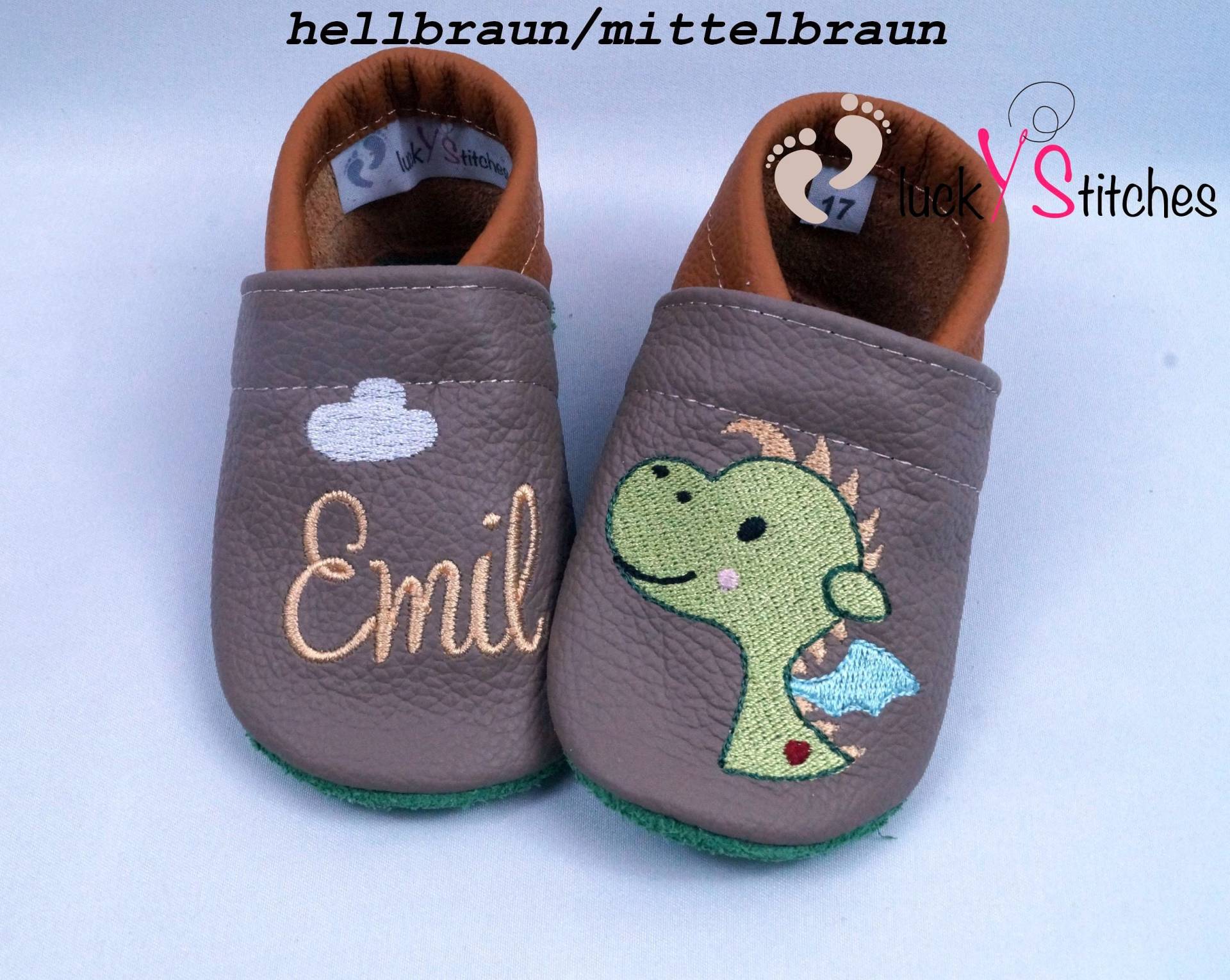 Krabbelschuhe, Lederpuschen, Dino, Drache, Name, Personalisierbar Krabbelschuhe, Lederpuschen, Dino, Drache, Name, Personalisierbar von luckystitchesShop