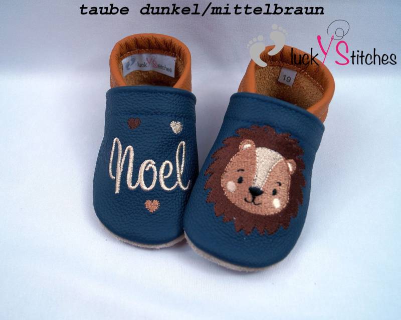 Krabbelschuhe, Lederpuschen, Löwe, Name, Personalisierbar von luckystitchesShop