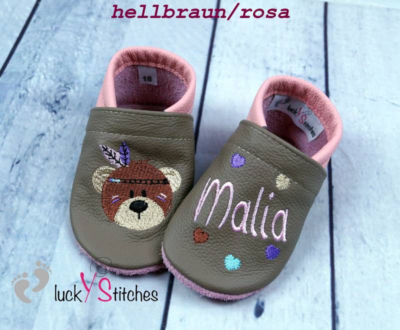 Krabbelschuhe, Lederpuschen , Boho - Bär Mädchen, Name, Personalisierbar von luckystitchesShop