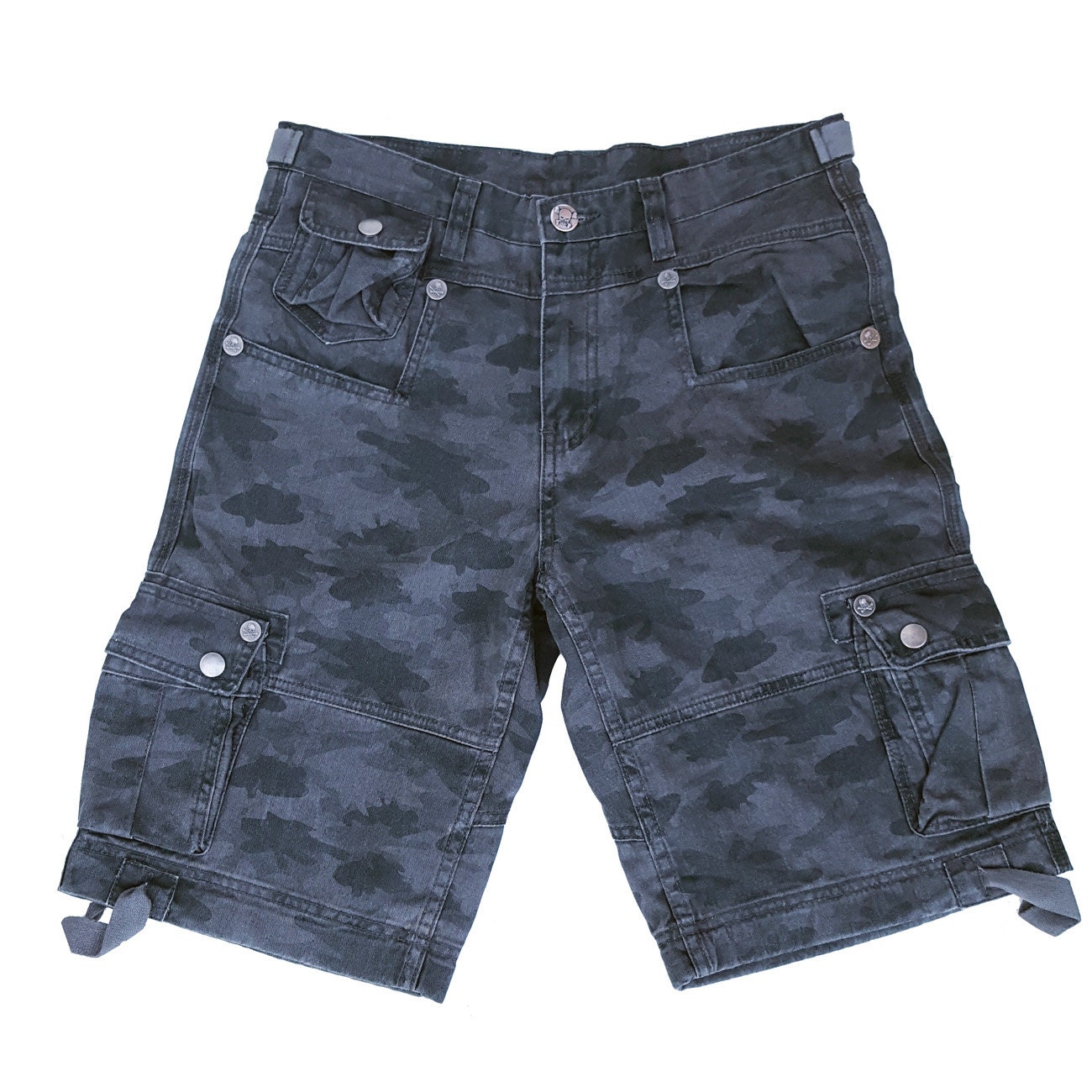Graue Camouflage Shorts von lucyfirefashion