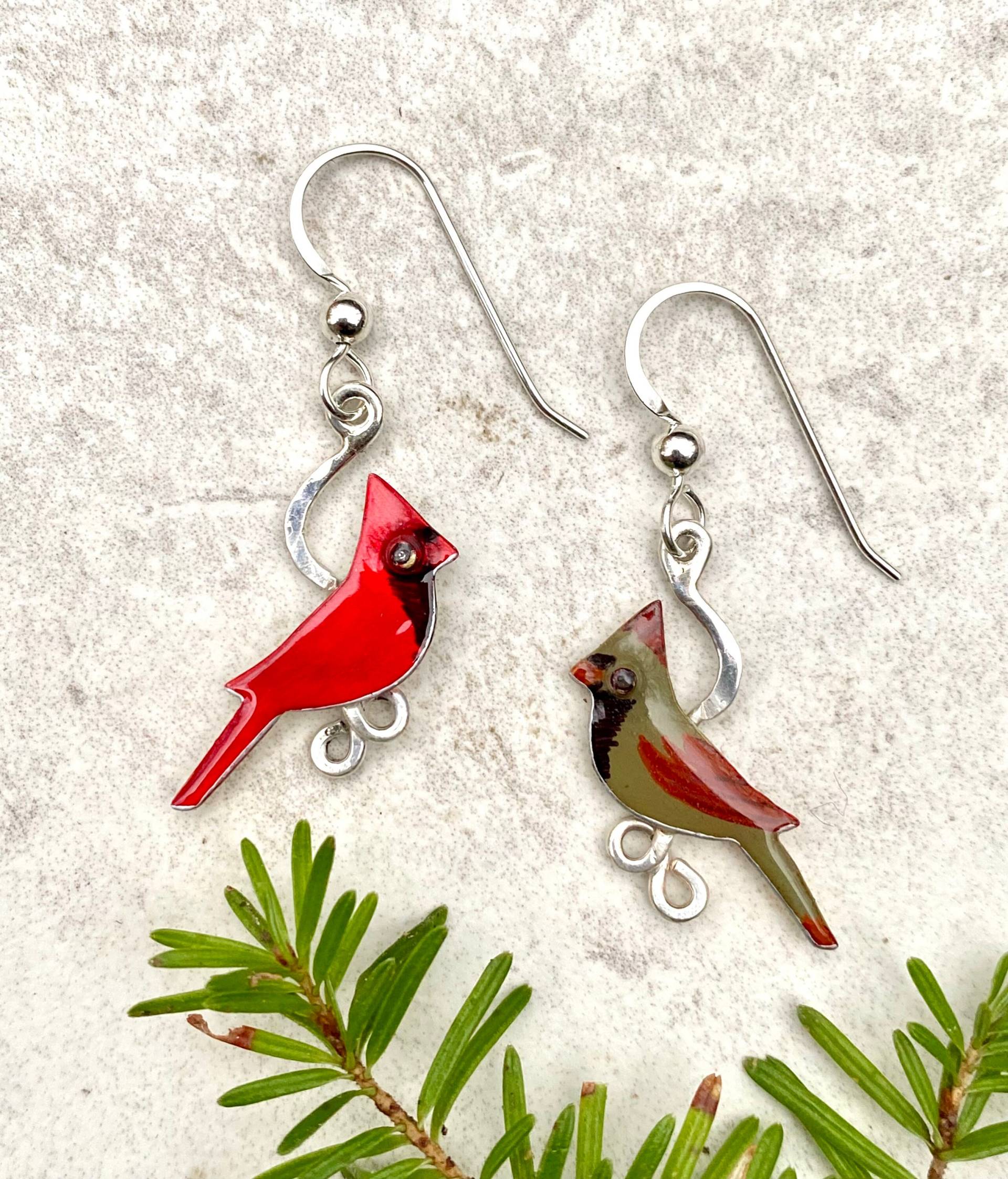 Cardinal Ohrringe, Paar Cardinal Ohrringe, Paar von lucygoldenjewelry