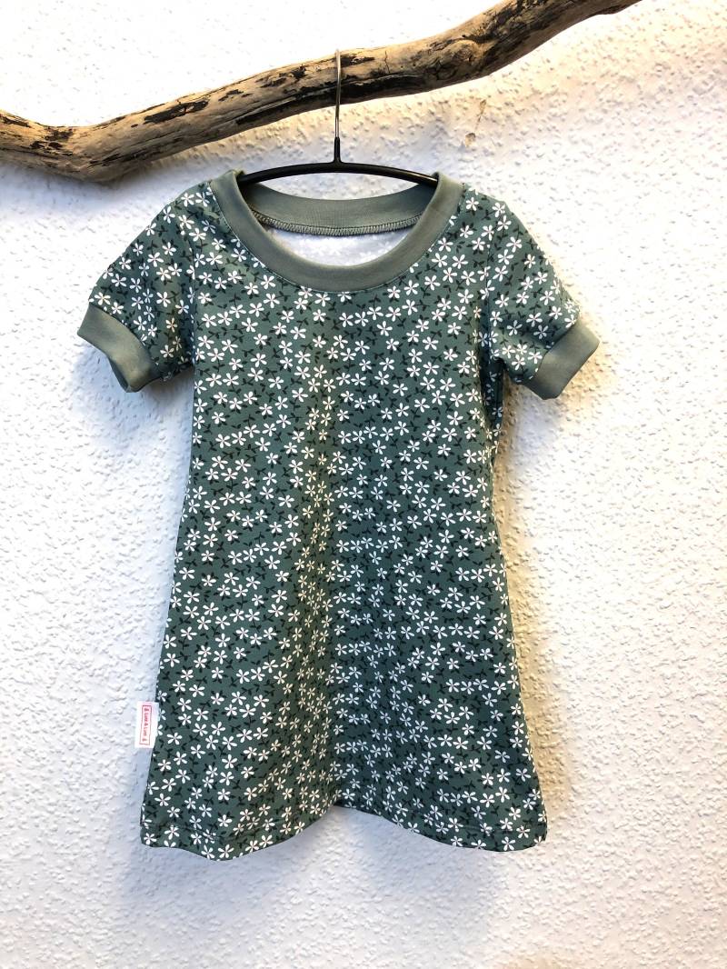 Kleid "Blümchen" Gr. 74 - 140 von luettundluett