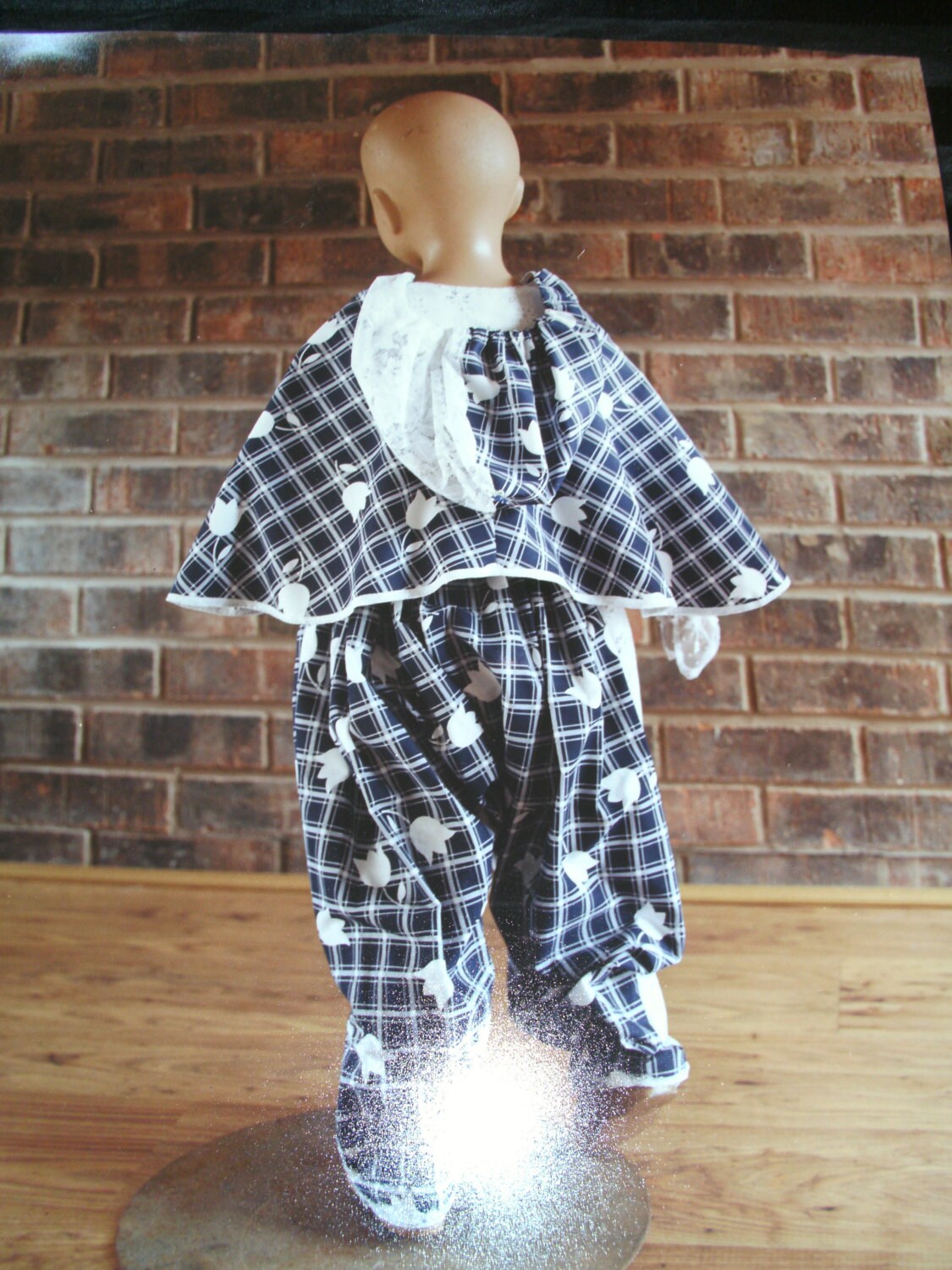 Werden-Speichen Märchen Tulip Mit Kapuze, Navy/Weiß Spitze/Baumwolle Poncho Werden-Speichen Märchen Tulip Mit Kapuze, Navy/Weiß Spitze/Baumwolle Poncho von luisadawnoperadarte