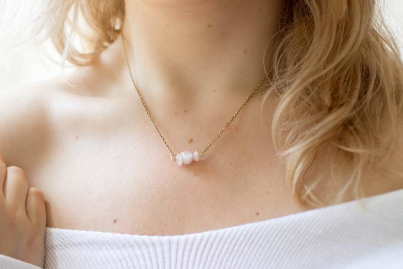 Genuine Rose Quartz Gemstone Necklace & Earrings von luisaebeling