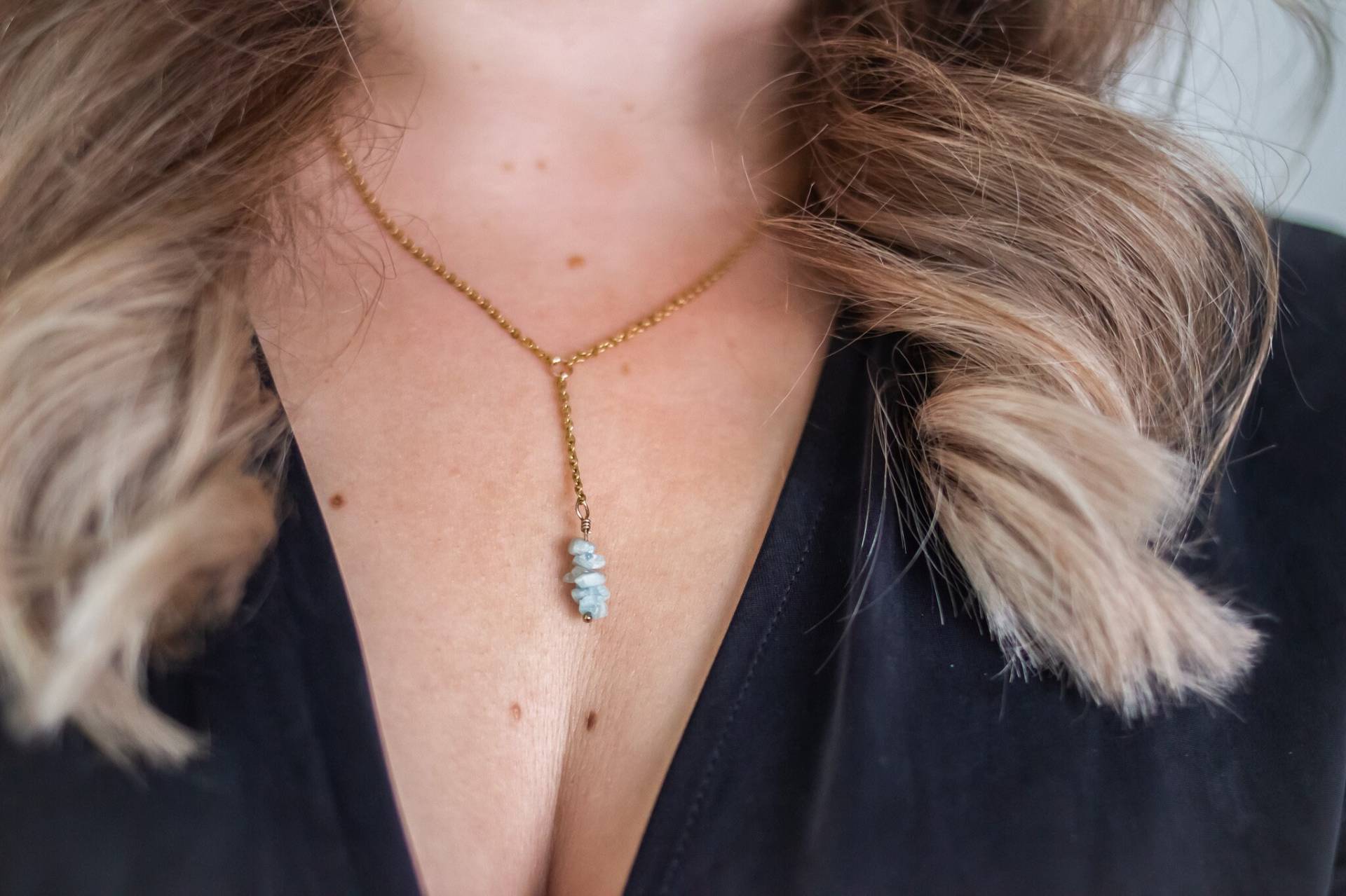 Handgefertigtes Schmuckset Goldene Kette & Ohrringe Mit Aquamarin - Eleganz, Einzigartigkeit, Strahlender Edelstein Geschenk Hochzeit Handgefertigtes Schmuckset Goldene Kette & Ohrringe Mit Aquamarin - Eleganz, Einzigartigkeit, Strahlender Edelstein Geschenk Hochzeit von luisaebeling