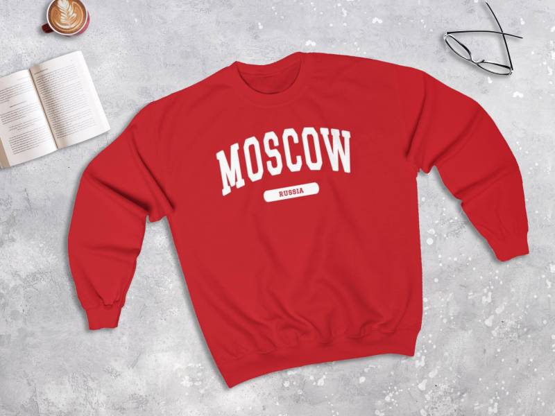 Moskau College Style Sweatshirt, Russland Crewneck Sweater | Unisex von lukassfr