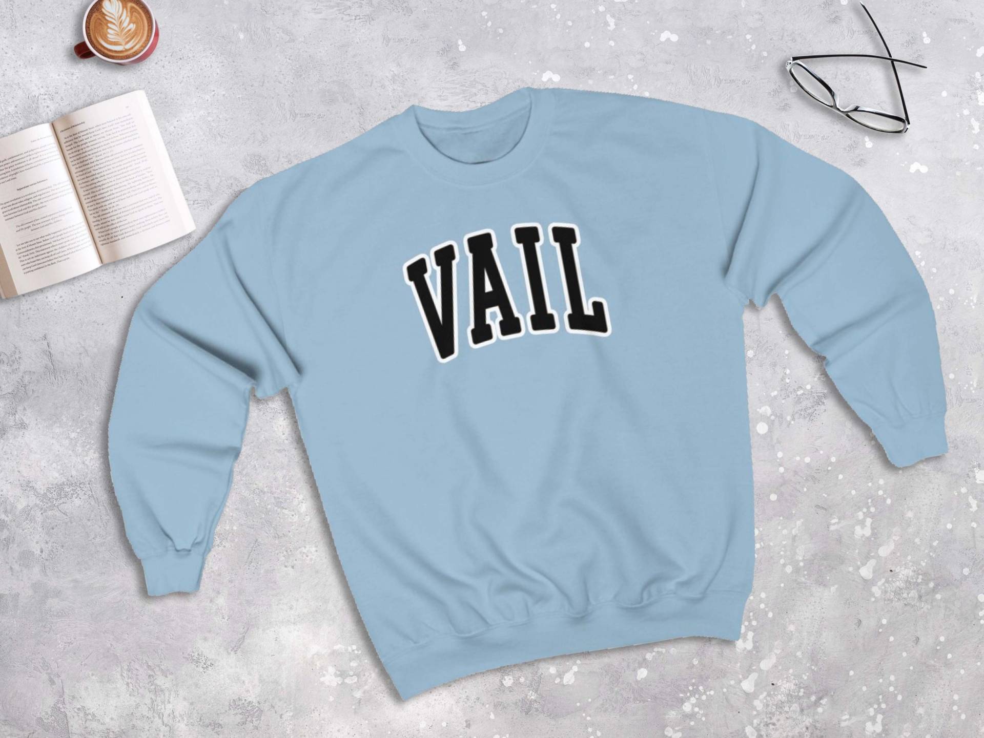 Vail College Style Sweatshirt, Colorado Crewneck Sweater Schwarz | Unisex von lukassfr