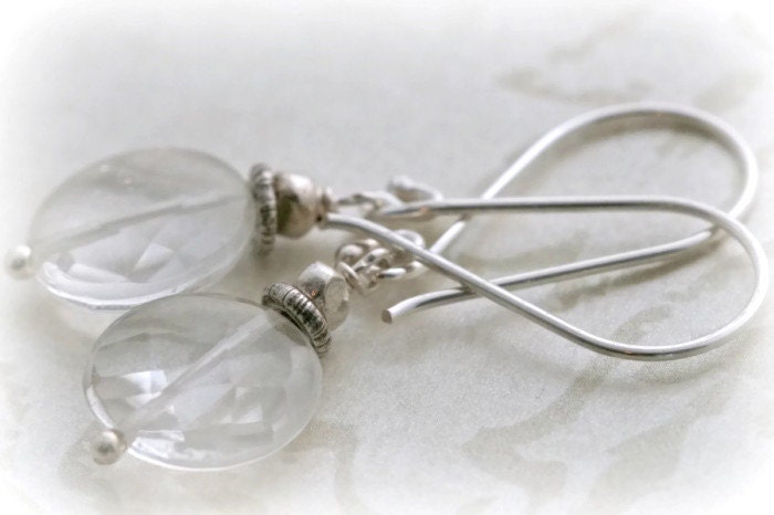 Crystal Clear Tropfen Hill Tribe Und Sterling Silber Ohrringe von luluglitterbug