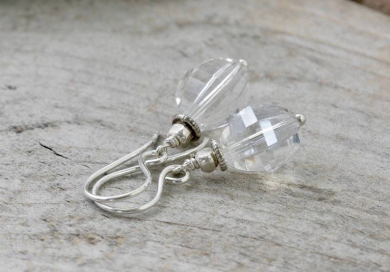 Kristall Tropfen Hill Tribe Und Sterlingsilber Ohrringe/Hand Handarbeit Handwerker Schmuck Luluglitterbug Kristall Tropfen Hill Tribe Und Sterlingsilber Ohrringe/Hand Handarbeit Handwerker Schmuck Luluglitterbug von luluglitterbug