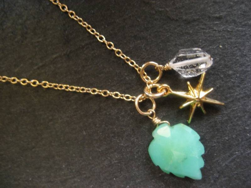 Stern-Mini-Charmehalskette Mit Stern Charm, Chrysopras Und Herkimer Diamant Quarz Auf Gold-Filled Kette Stern-Mini-Charmehalskette Mit Stern Charm, Chrysopras Und Herkimer Diamant Quarz Auf Gold-Filled Kette von lulujewelry