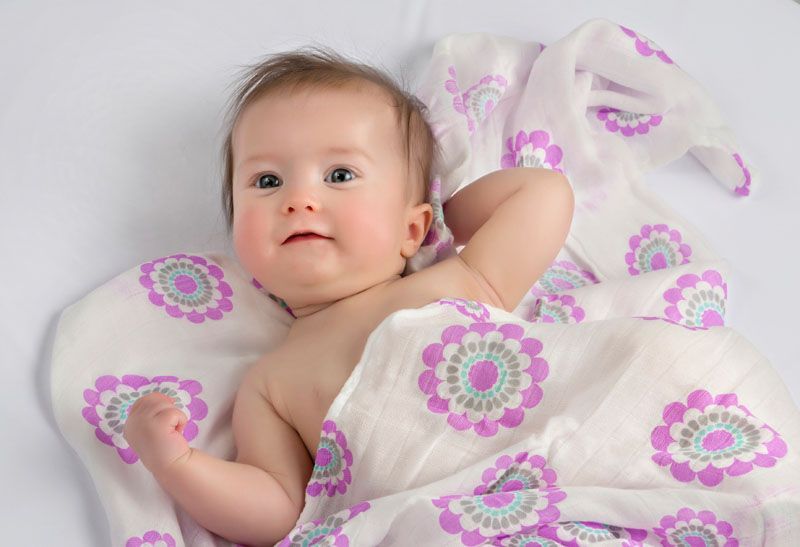 lulujo Mulltuch Bamboo Swaddle Mulltuch - Lavender Medallion 120 x 120 cm von lulujo