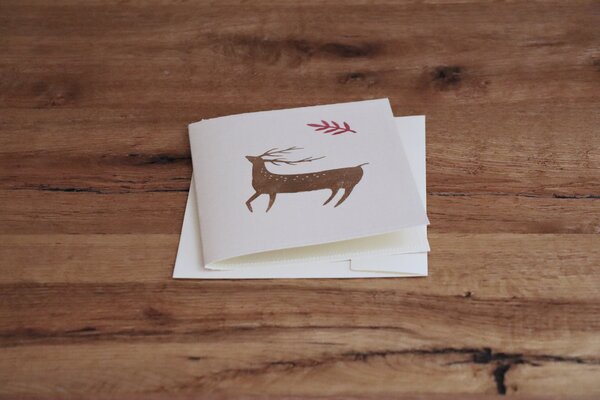 luscinia Handbedruckte Stoff-Grußkarte "Hirsch Braun" mit Briefumschlag von luscinia
