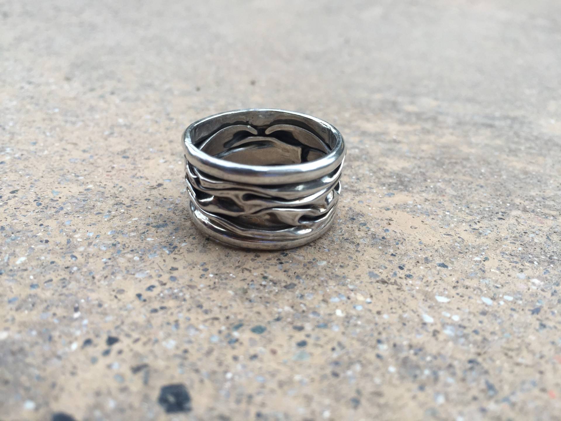 Zerknittertes Aussehen Sterling Silber Bandring Zerknittertes Aussehen Sterling Silber Bandring von luvjulsJewelry
