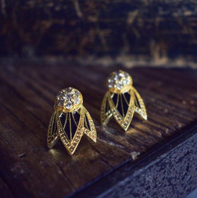 Tiger Lilien Studs Schwarze Emaille, Boho Ohrringe, Einfache Ohrstecker, Cubic Zirkonia, Boho, Statement Geschenke Für Sie, Geburtstagsgeschenk von luxdivine