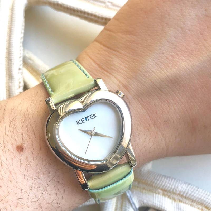 Mint Green Heart Face Icetek Wasserdichte Damenuhr von luxurySFjewelry