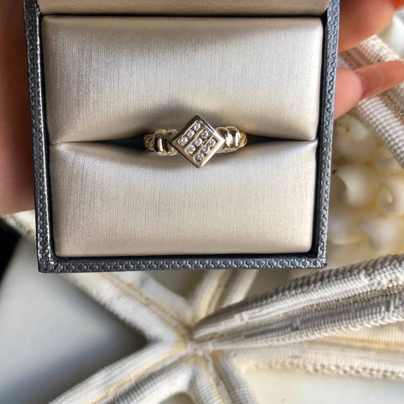 Nachlass 14K 2Tone Gold Und Weißgold Runder Diamant Ring Seilband Größe 6, 5 von luxurySFjewelry