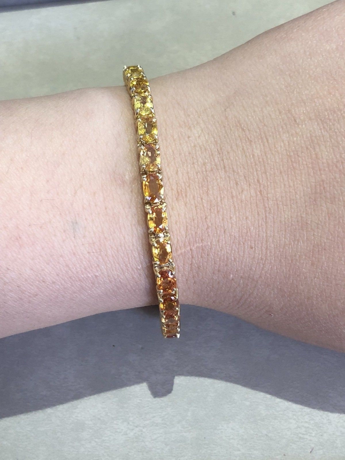 Ovale Natürliche Gemischte Halbedelsteine Tennis Armband Ca. 13Ct Ovale Natürliche Gemischte Halbedelsteine Tennis Armband Ca. 13Ct von luxurySFjewelry