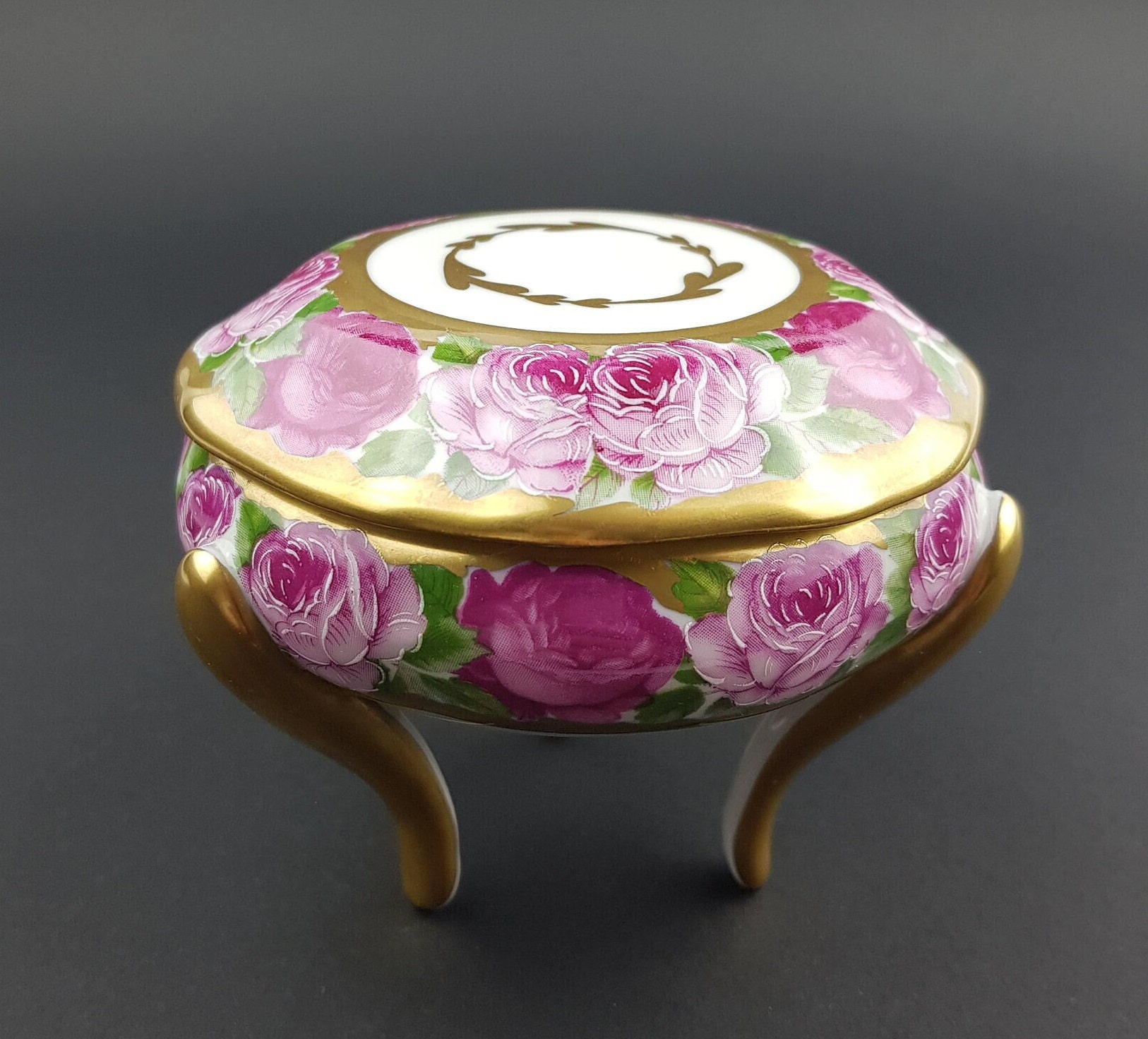 Limoges France Wunderschöne Schmuckschatulle Mit Deckel Porzellan Handbemalt Rosen Gold Limoges France Wunderschöne Schmuckschatulle Mit Deckel Porzellan Handbemalt Rosen Gold von lwiedbeauty