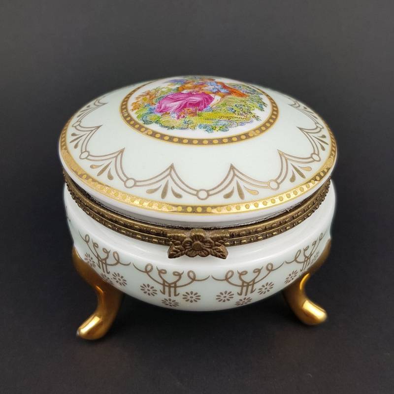 Limoges Wunderschöne Schmuckschatulle Porzellan Handbemalt Frankreich Limoges Wunderschöne Schmuckschatulle Porzellan Handbemalt Frankreich von lwiedbeauty