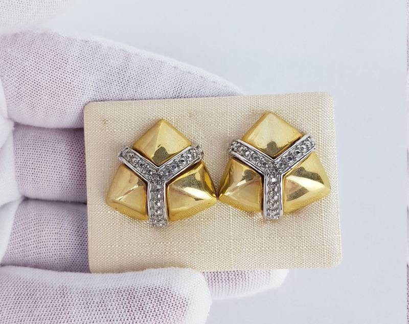 Vintage 60Er Jahre Ohrclips Goldmetall Mit Strasssteinen Dreieckform Vintage 60Er Jahre Ohrclips Goldmetall Mit Strasssteinen Dreieckform von lwiedbeauty