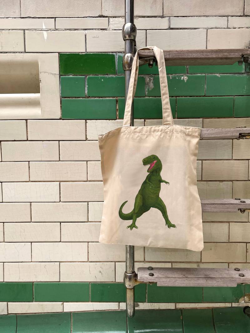 T-Rex | Superweiche, Ethisch Produzierte Polyester-Einkaufstasche Mit Dinosaurier-Illustration T-Rex | Superweiche, Ethisch Produzierte Polyester-Einkaufstasche Mit Dinosaurier-Illustration von lydiameiying