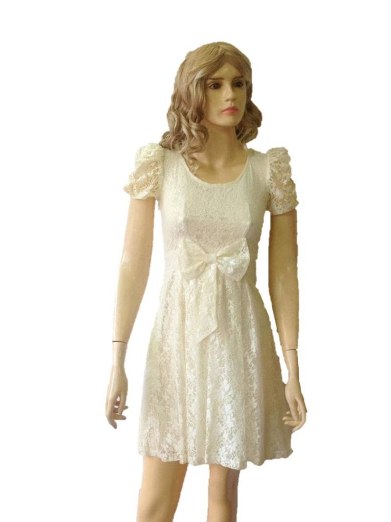 Aus Weißer Spitze Brautjungfernkleid. Spitzenkleid Mit Ärmeln. Weißen Abendkleid. Party-Kleid von lynamobley2012