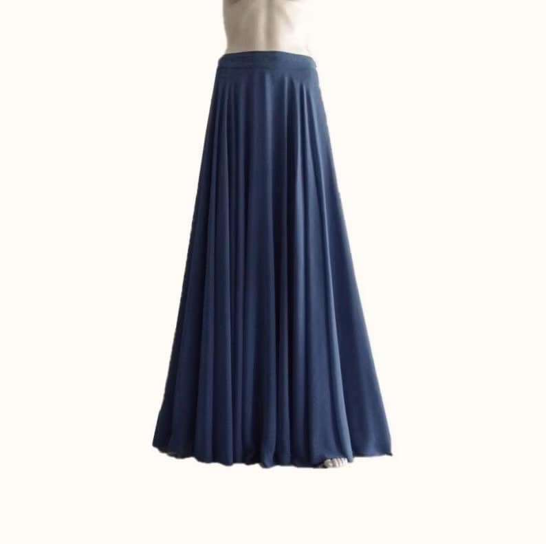 Marineblauer Maxi-Rock. Tellerrock in Marineblau. Langer Brautjungfer Rock. Chiffon Maxi Abendrock von lynamobley2012