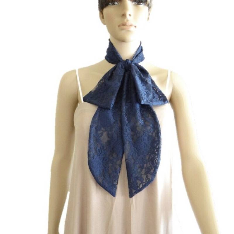 Marineblauer Spitzen Langer Schal. Wickelschal. Weiches Spitzentuch von lynamobley2012