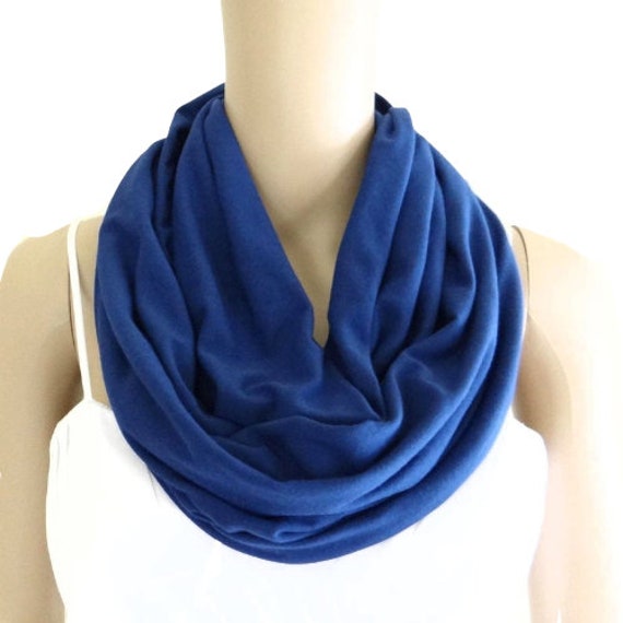 Schlauchschal in Blau. Loop-Schal. Blauer Infinity Schal. Mode-Schal. Frauen Halstuch von lynamobley2012