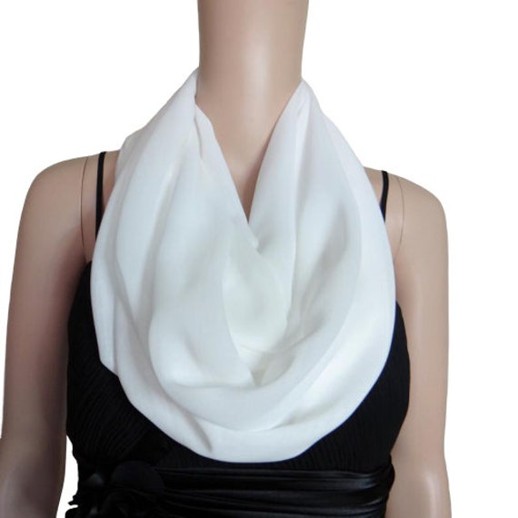 Weiße Chiffon Scarf.circle Scarf.loop Scarf.cute Schal von lynamobley2012