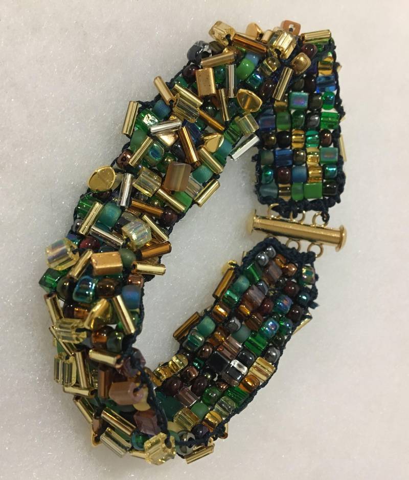 Perlen Armband Mit Verzierung Quiltsy Handgefertigt von lynndalou