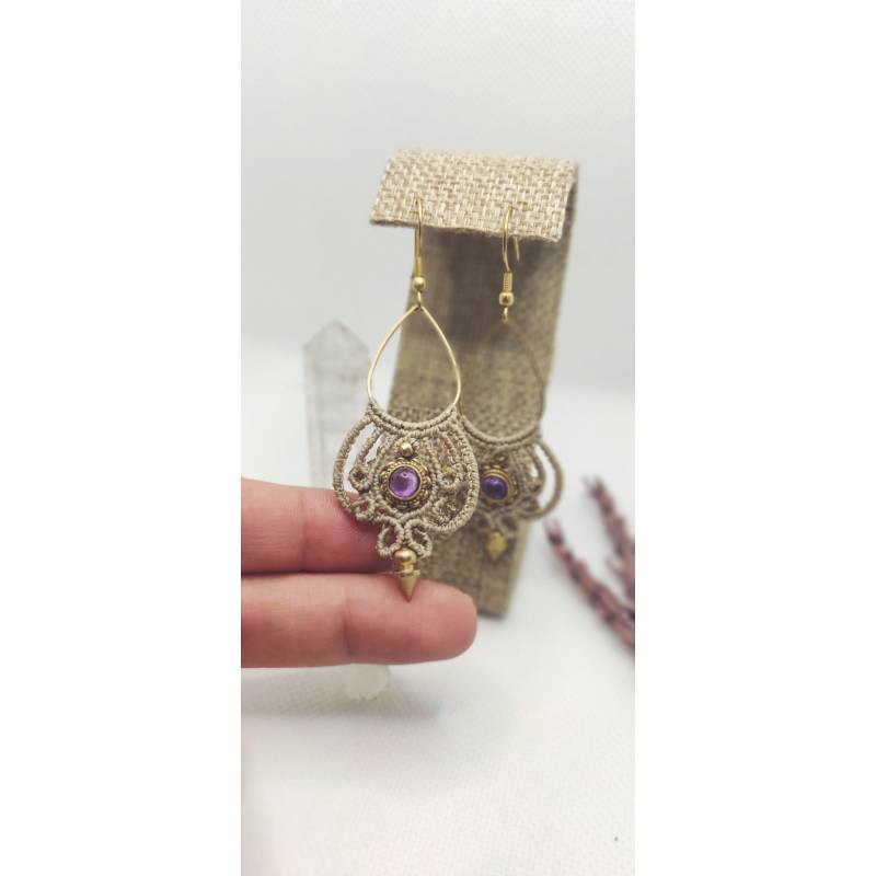 Anpassbare Mikro-Makramee-Ohrringe Mit Amethyst, Labradorit Oder Mondstein von mARTtika