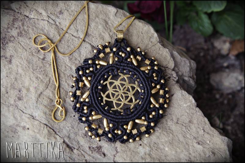 Makramee-Anhänger „Samen Des Lebens" - Symbol Der Schöpfung Und Göttlicher Energie Makramee-Anhänger „Samen Des Lebens" - Symbol Der Schöpfung Und Göttlicher Energie von mARTtika