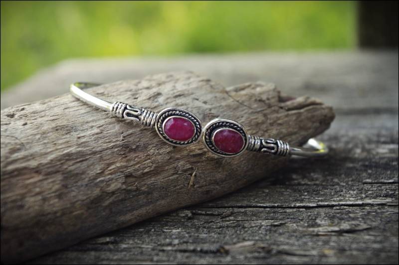 Silberarmband Mit Steinen Zur Auswahl - Amethyst, Mondstein, Labradorit, Granat, Onyx Und Mehr Silberarmband Mit Steinen Zur Auswahl - Amethyst, Mondstein, Labradorit, Granat, Onyx Und Mehr von mARTtika