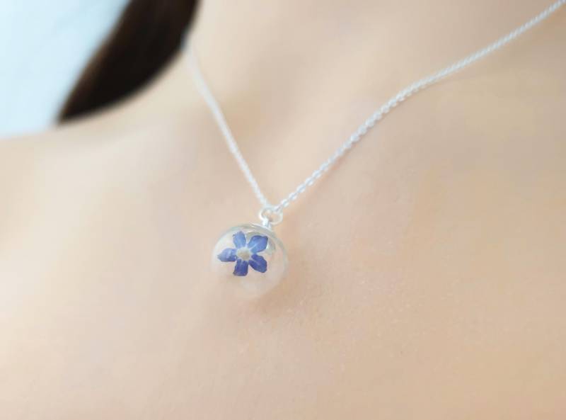 Geschenk Vergissmeinnicht Halskette, Anhänger Erinnerung Blaue Blumen Blüten Kette, Echt 925 Silber Schmuck Forget Me Not von mArteShop