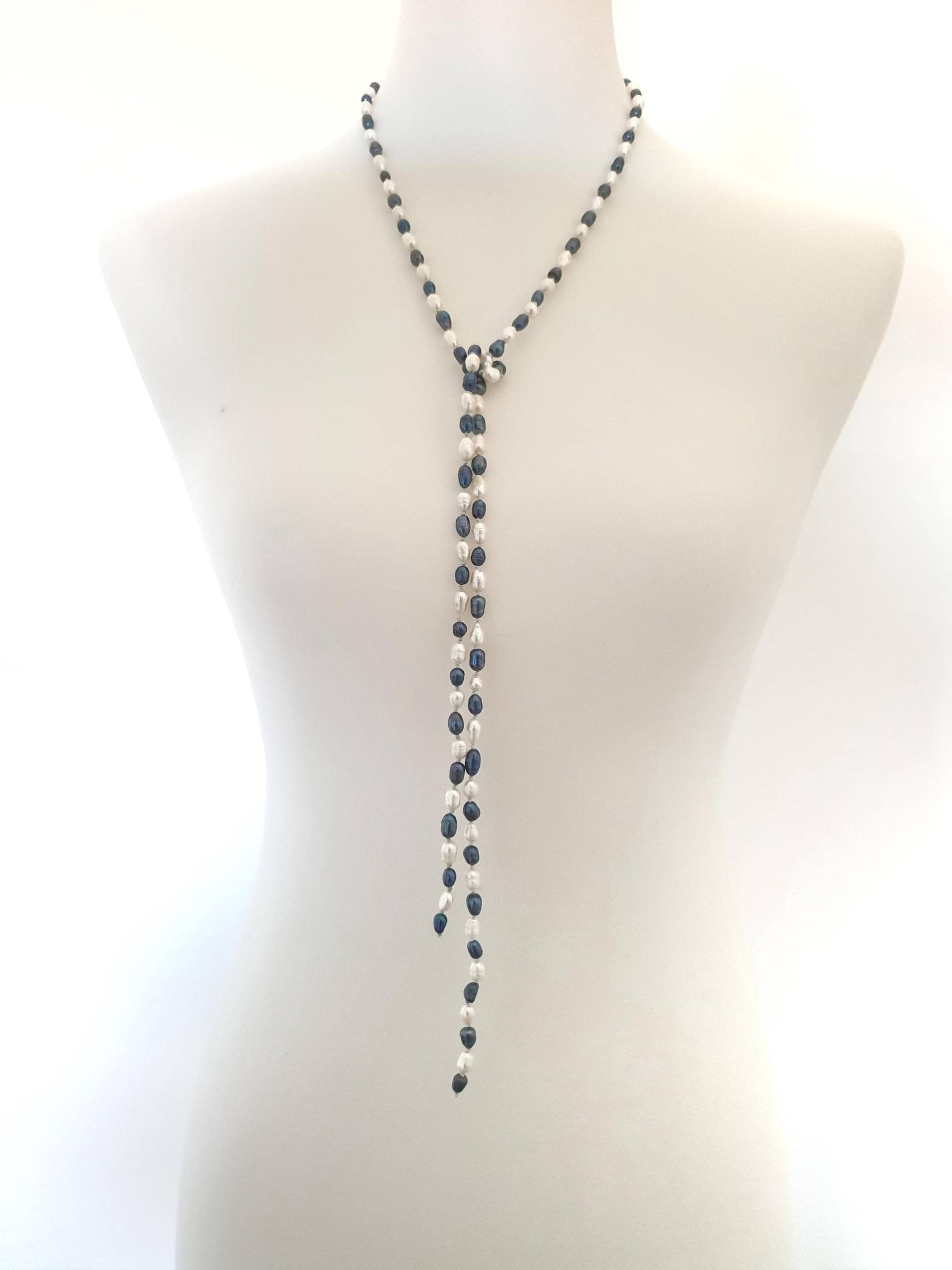 Süßwasser Schwarz Weiß Zuchtperlen Lariat Kette, Extra Lange Geknotete Halskette, Lariat Perlenkette 70-130 cm Perlen Ø 5 Mm von mArteShop