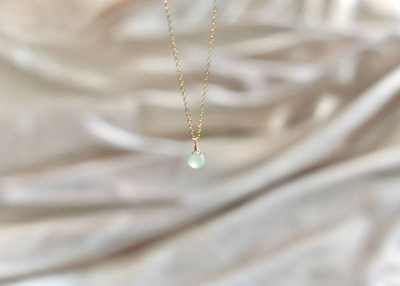 Prehnit Halskette. 14Kt Gold Filled Oder 925Er Silber. Tropfenförmiger Chalcedon Edelstein. Stein Der Bedingungslosen Liebe. Natürlicher Roher Grüner Prehnit Halskette. 14Kt Gold Filled Oder 925Er Silber. Tropfenförmiger Chalcedon Edelstein. Stein Der Bedingungslosen Liebe. Natürlicher Roher Grüner von mLightly