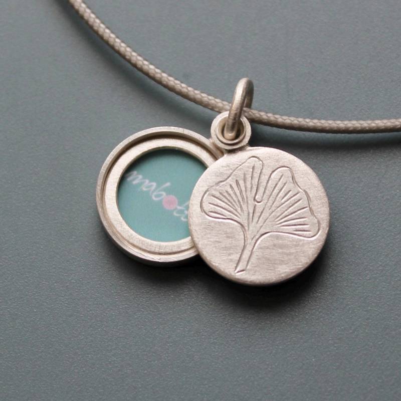 Schlichtes Fotomedaillon Sterling Silber Mit Gingkoblatt von mabotte