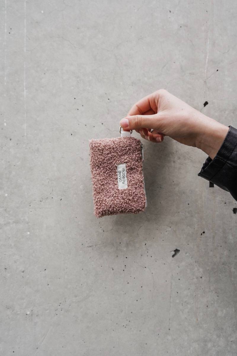 Mini-Geldbeutel in Rosa Aus Teddy-stoff/Madebyaevva von madebyaevva