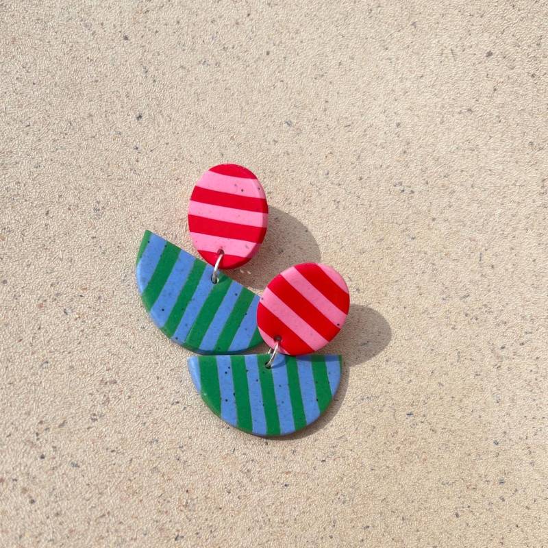 Gestreifte Ohrringe | Colourblock Leichte Blau-Grün & Rosa-Rot Gestreifte Polymer Clay Earrings Statement Gestreifte Ohrringe | Colourblock Leichte Blau-Grün & Rosa-Rot Gestreifte Polymer Clay Earrings Statement von madebyhalli