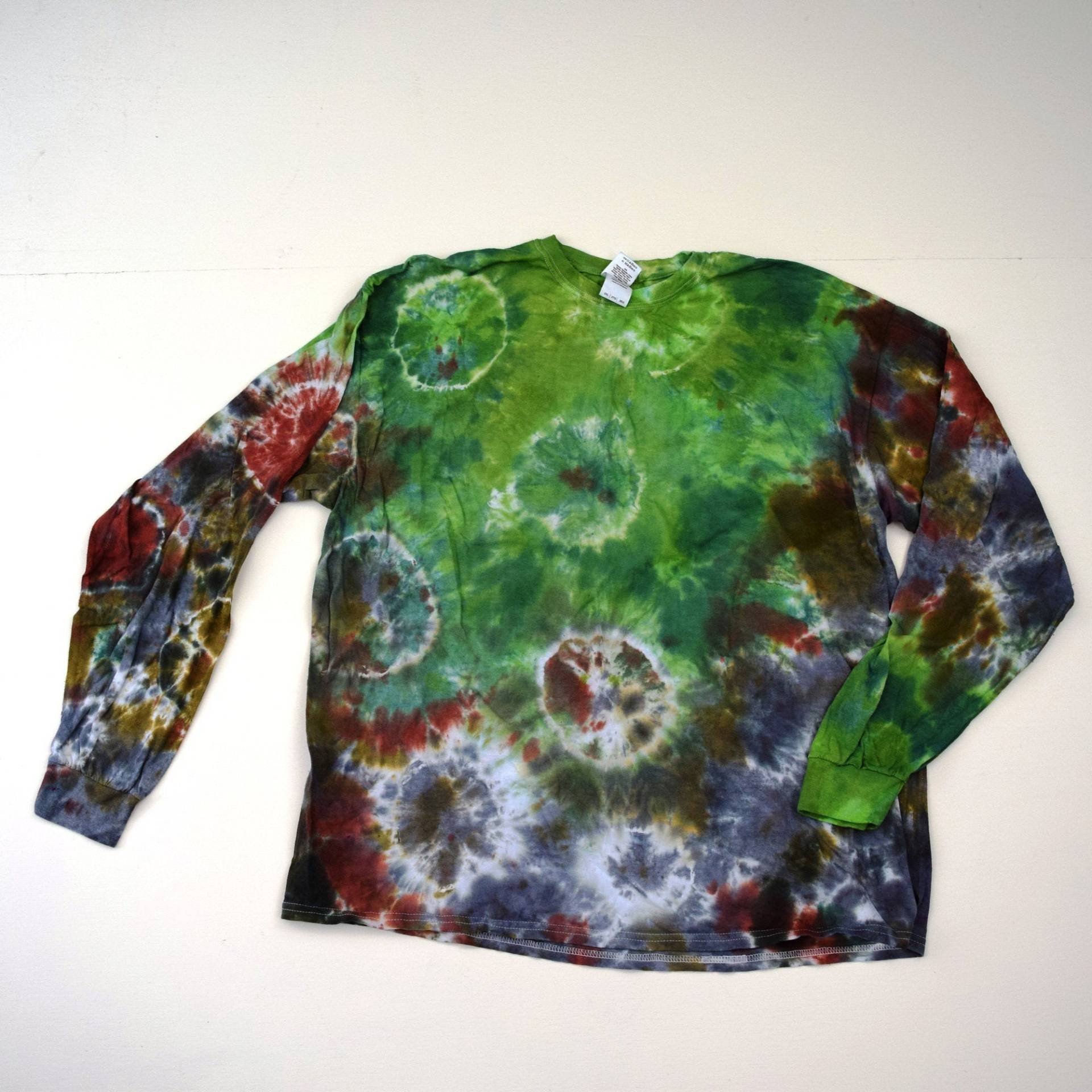 Campingplatz " Tie Dye Longsleeve Shirt | Gildan Heavy Cotton Size 2xl | One Of A Kind von madebyhippies