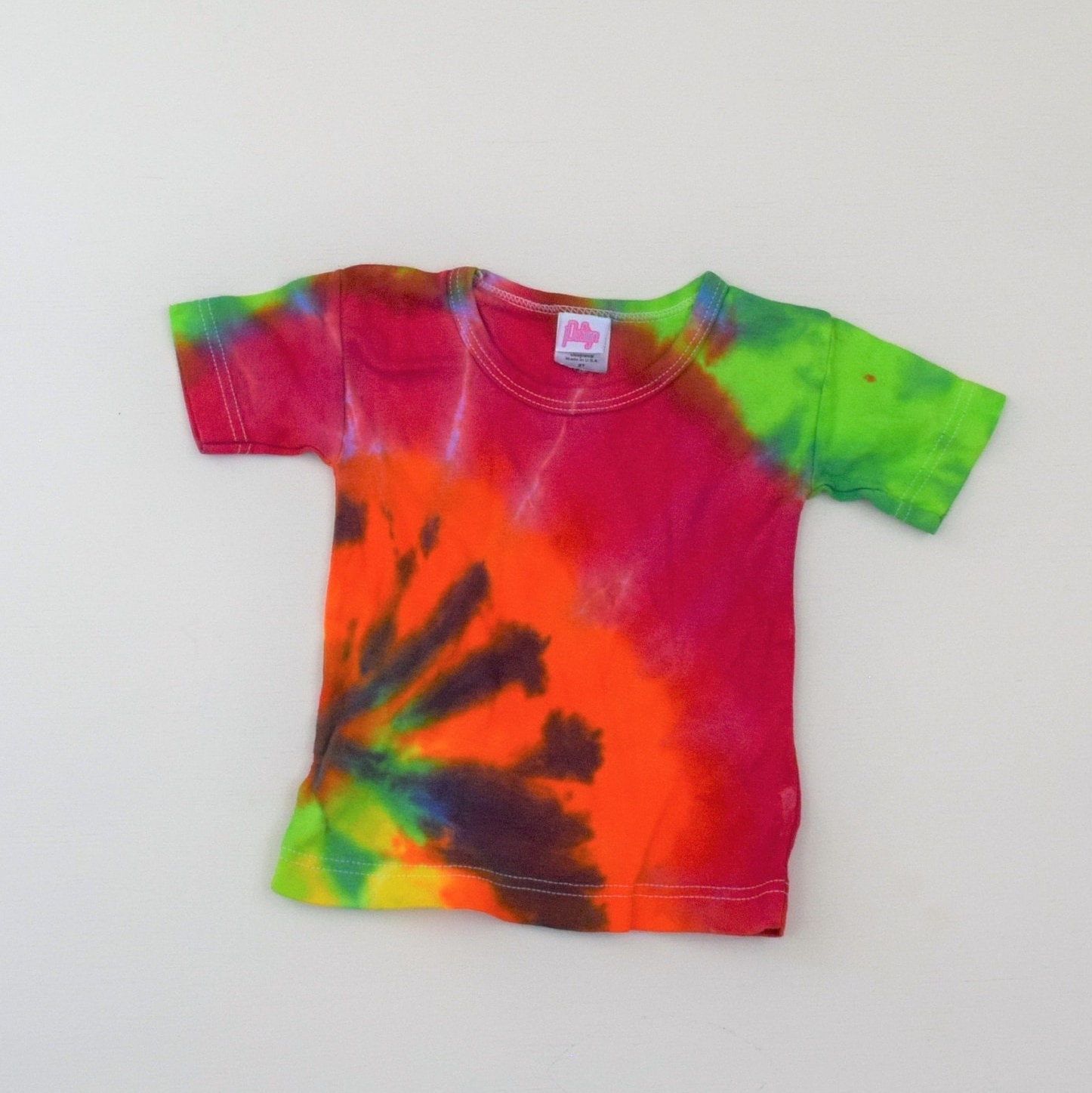 Tilt A Whirl ~ Tie Dye Baby Kurzarm T-Shirt | Idesign Stretchy Ribbed Size 2T | Läuft Klein von madebyhippies