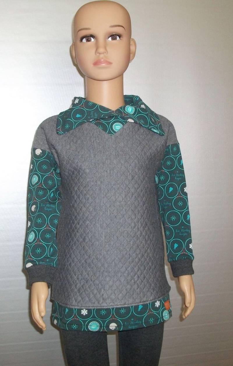 Kuscheliges Sweatshirt Mit Wintersportmotiven Gr. 92/98 von madebymabeDesign