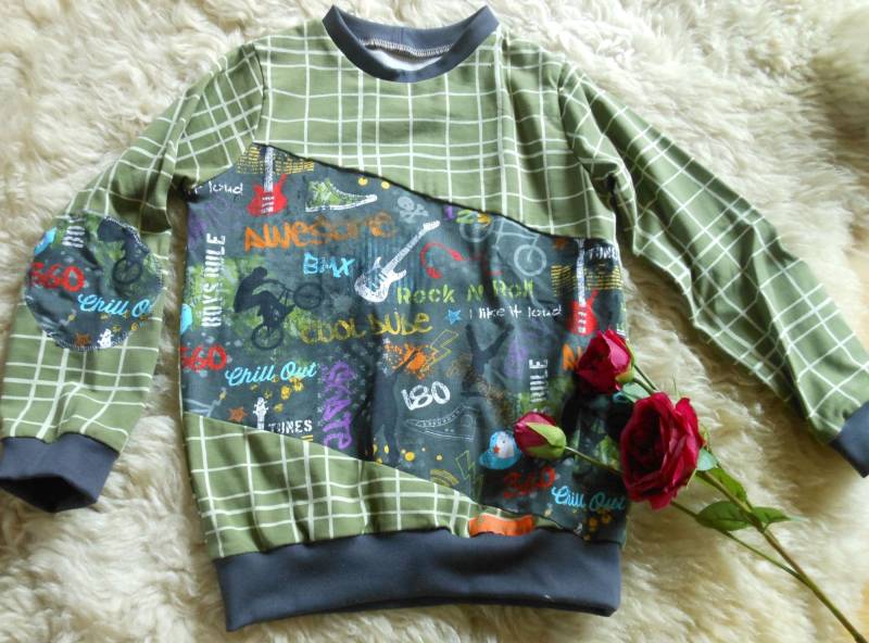 Longshirt Im Mustermix, Gr. 116 von madebymabeDesign