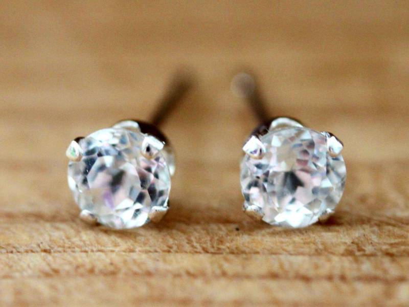 Weisser Topas Ohrstecker Sterling Silber, April Geburtsstein, 6 Mm von madebymoe